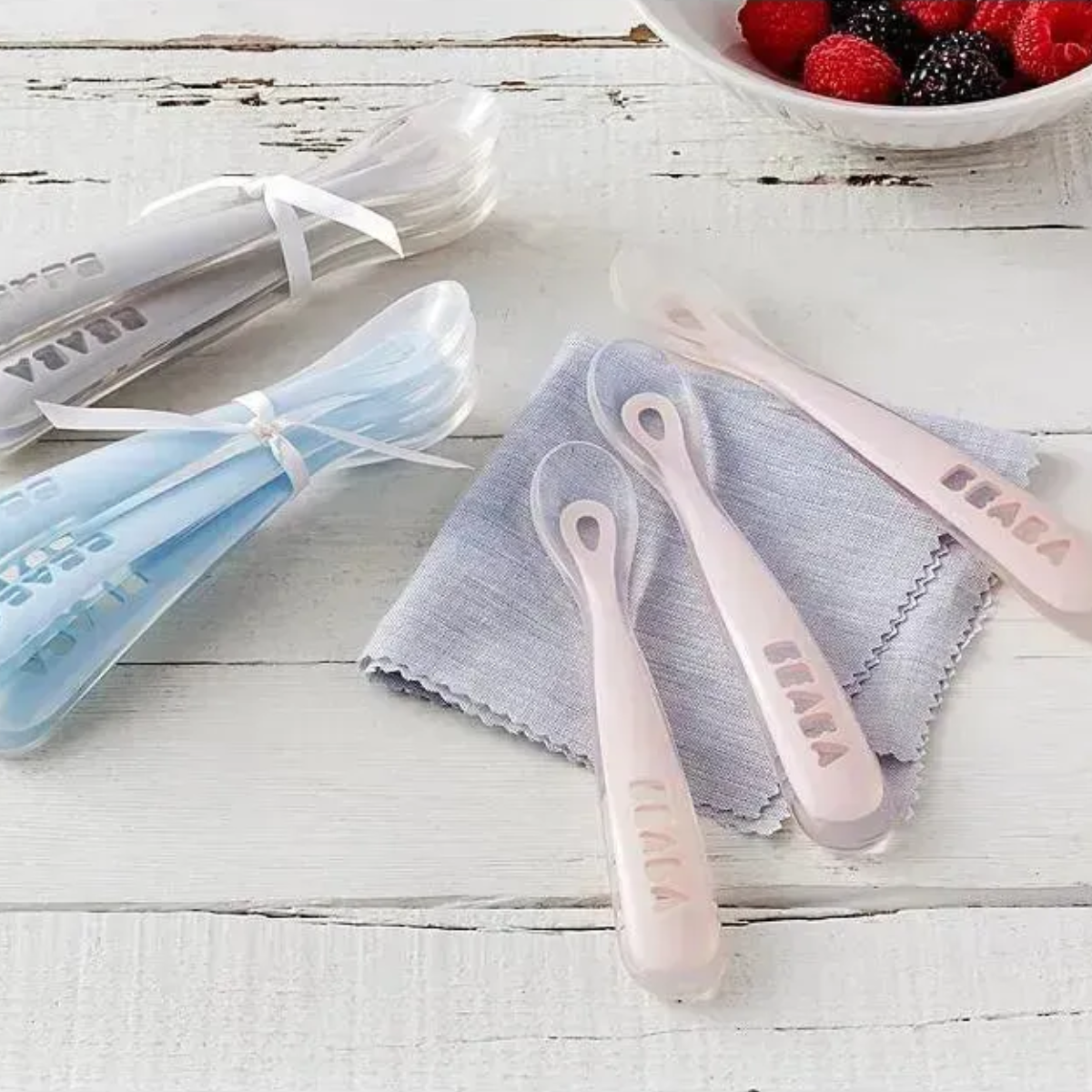 Kit de Colheres Infantil em Silicone Beaba 4 peças Rosa - Practical and Easy for Parents